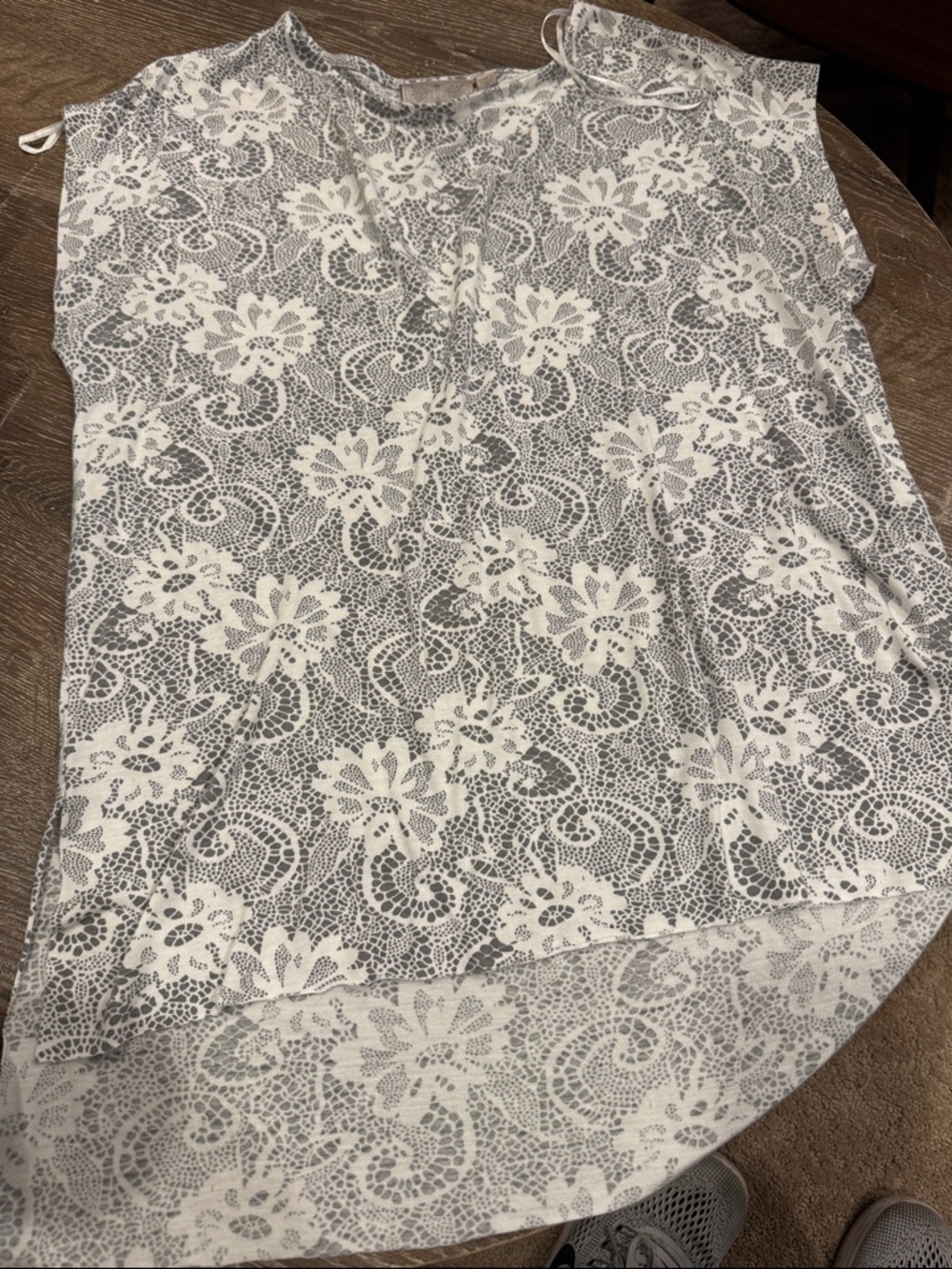 Dantelle Cream and Gray Floral Print Top